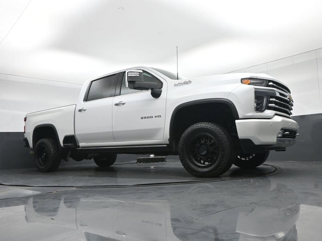 Used 2022 Chevrolet Silverado 2500 High Country w/ Safety Package II image 78