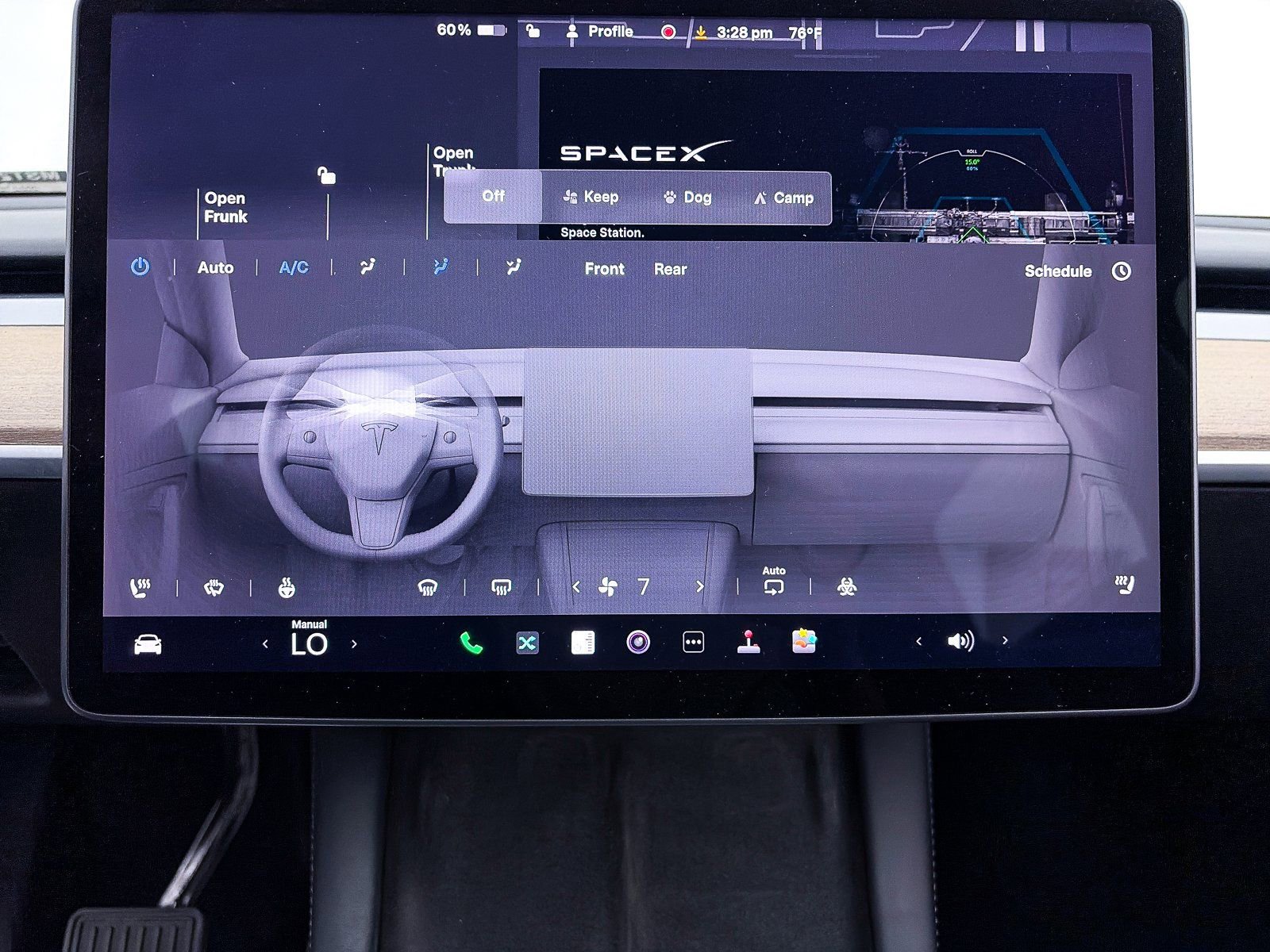 Used 2022 Tesla Model Y Long Range image 22