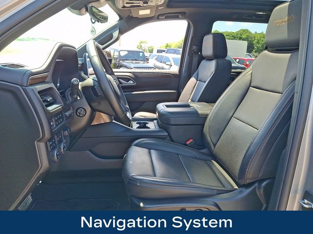 Used 2024 Chevrolet Tahoe High Country AWD/4WD image 2