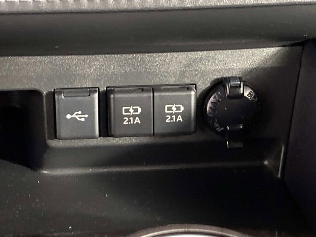 Used 2021 Toyota Highlander Platinum AWD/4WD image 23