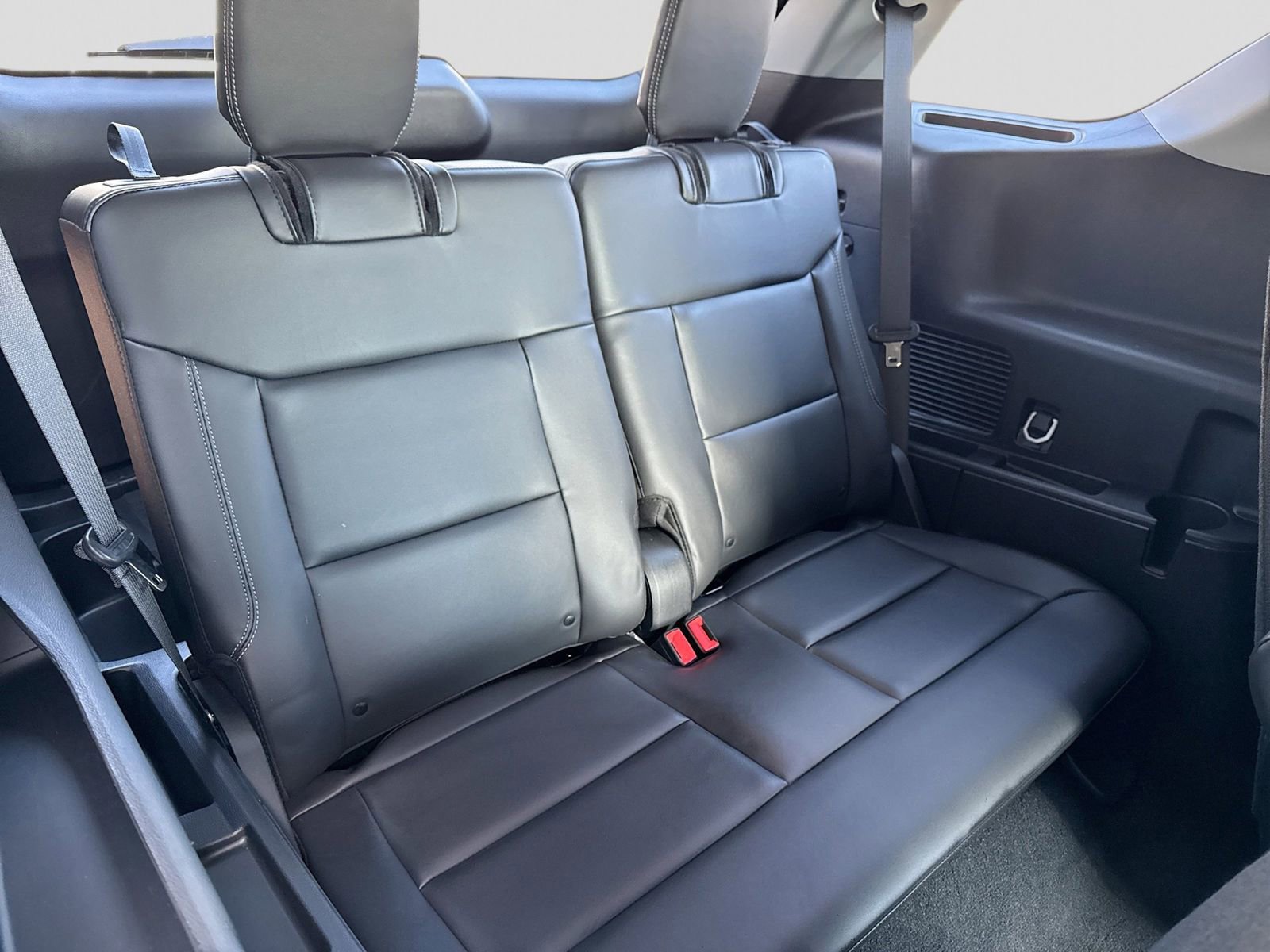 Certified 2024 Ford Explorer XLT w/ Equipment Group 202A image 23