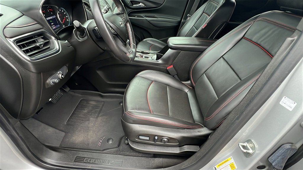 Used 2022 Chevrolet Equinox RS w/ RS Leather Package image 13