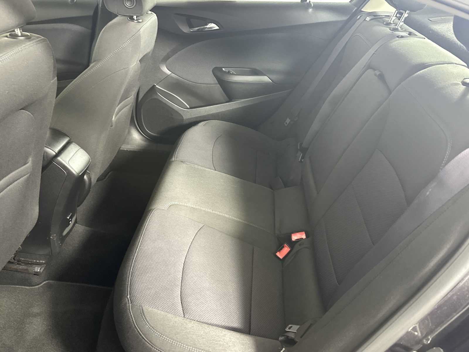 Used 2017 Chevrolet Cruze LT w/ Convenience Package FWD image 22