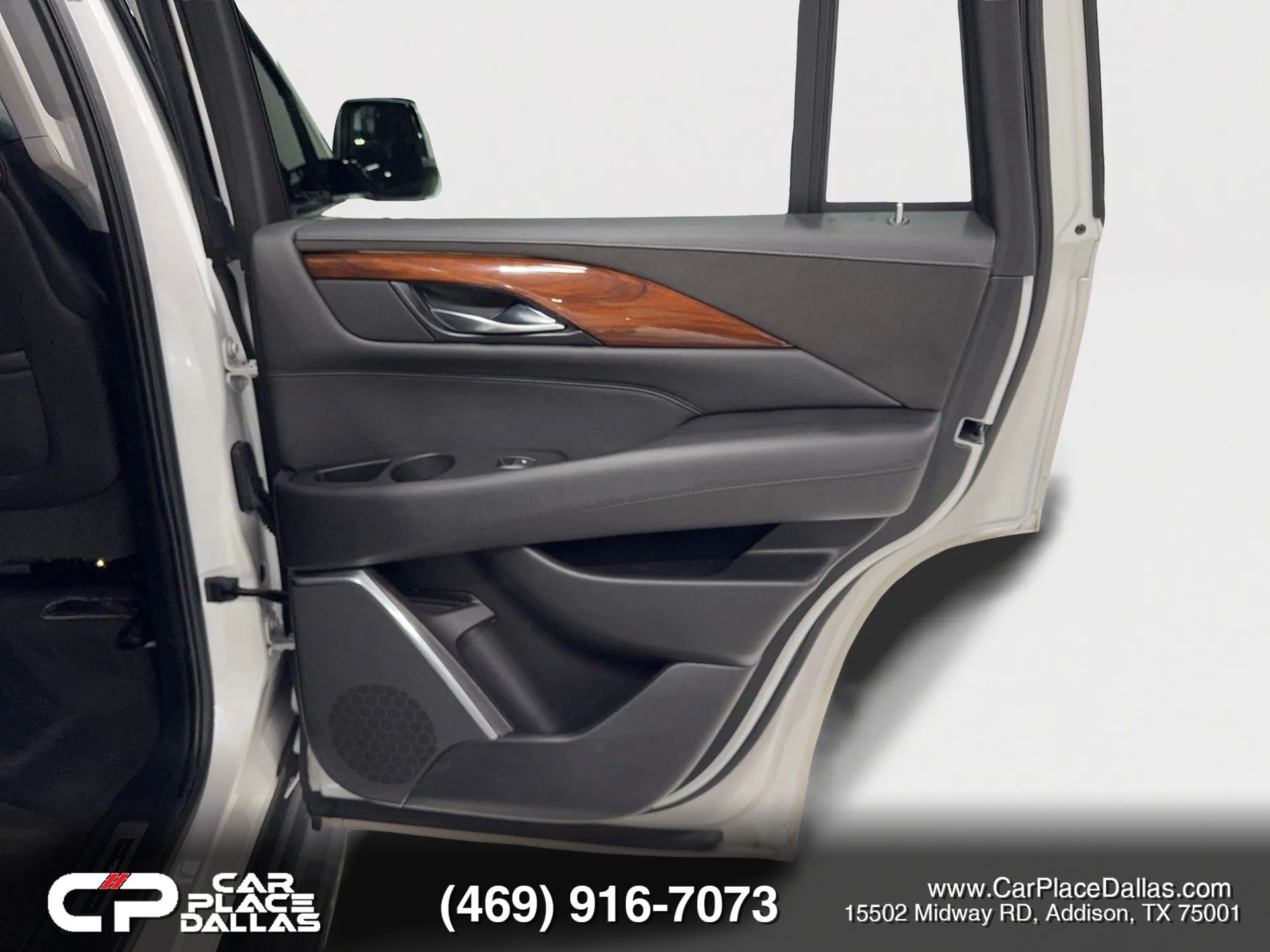Used 2019 Cadillac Escalade Luxury RWD image 29