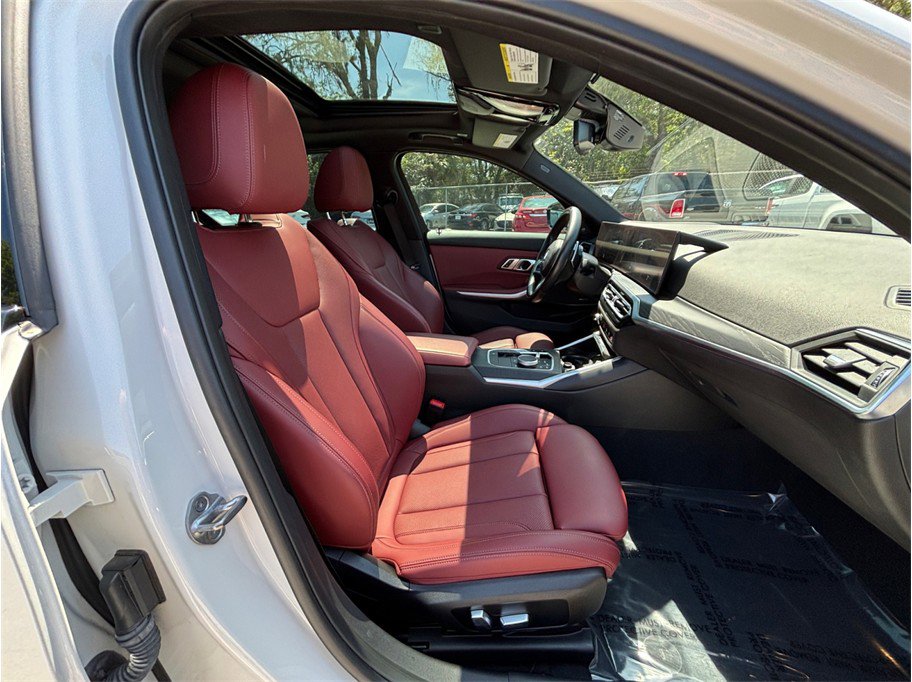 Used 2023 BMW 330i xDrive Sedan w/ M Sport Package image 47