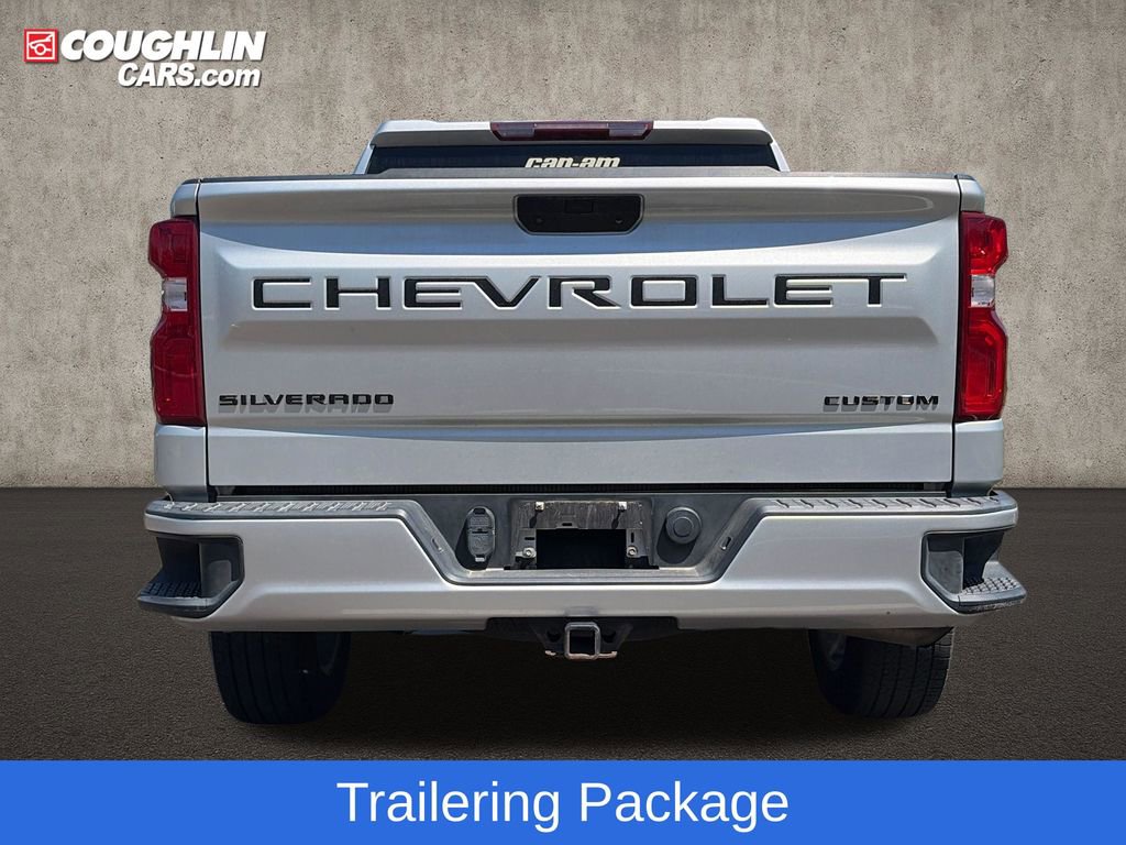 Used 2022 Chevrolet Silverado 1500 Custom w/ LPO, Dark Essentials Package AWD/4WD image 7