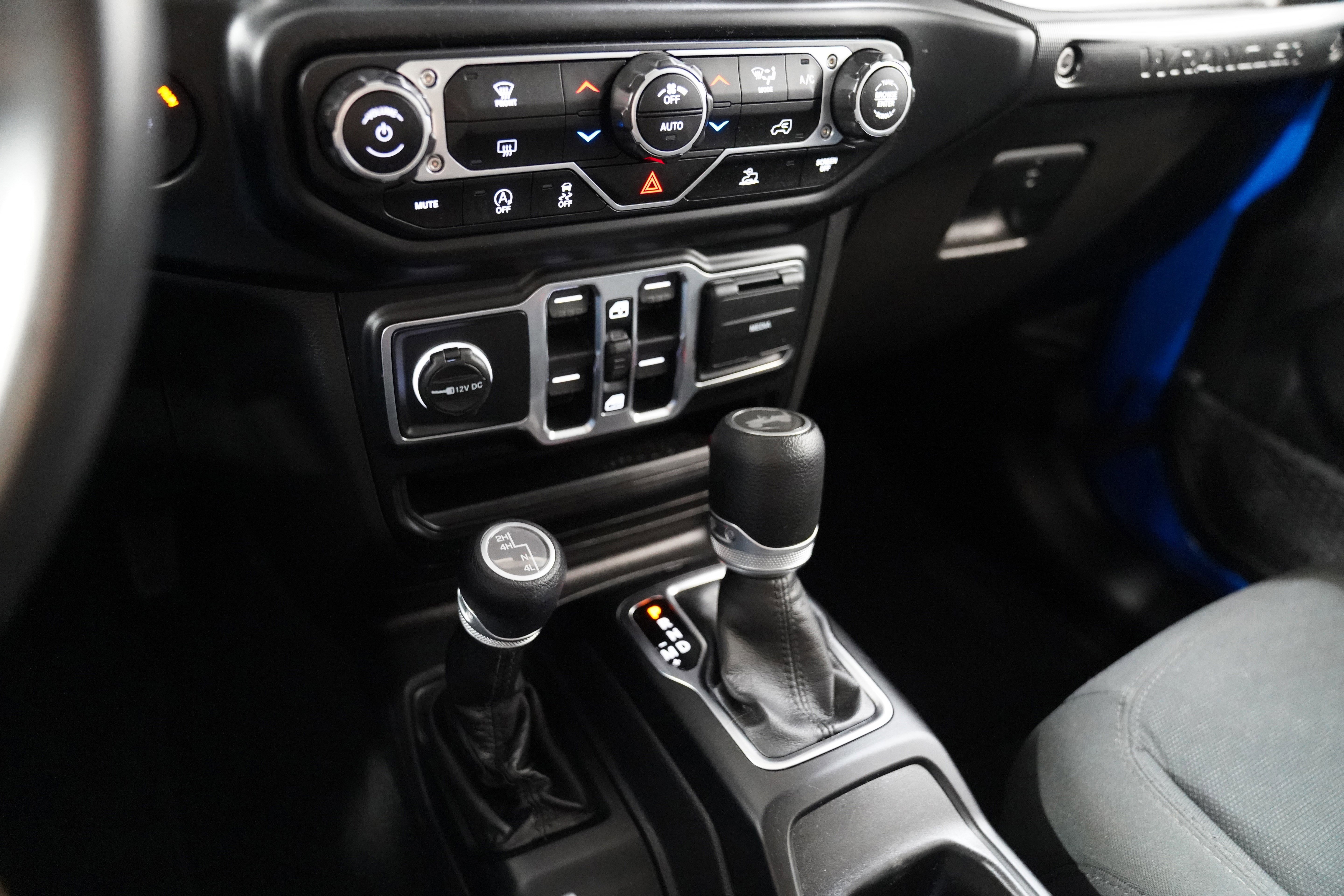 Certified 2021 Jeep Wrangler Unlimited Sport w/ Dual Top Group image 26