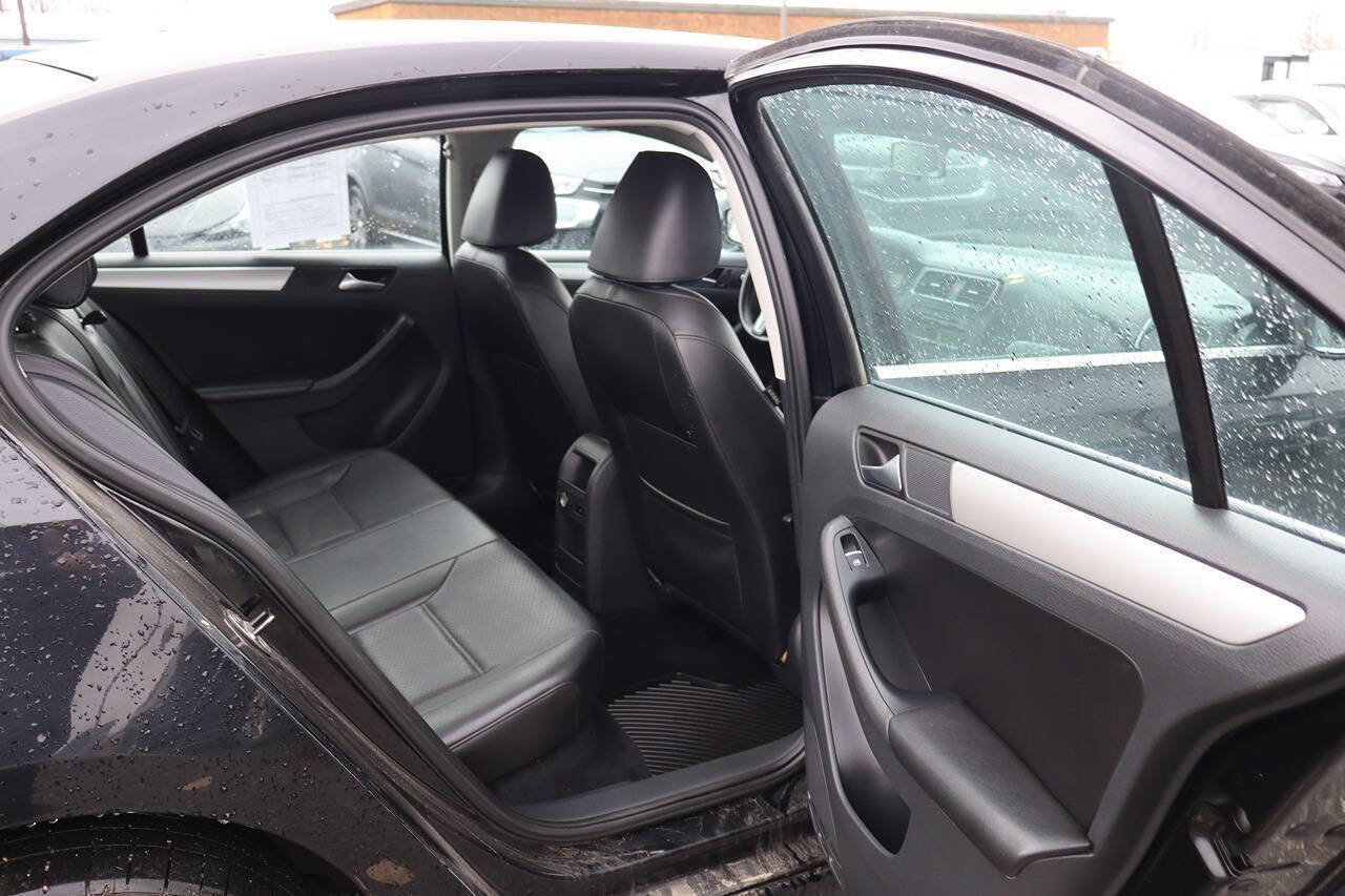 Used 2013 Volkswagen Jetta SE image 19