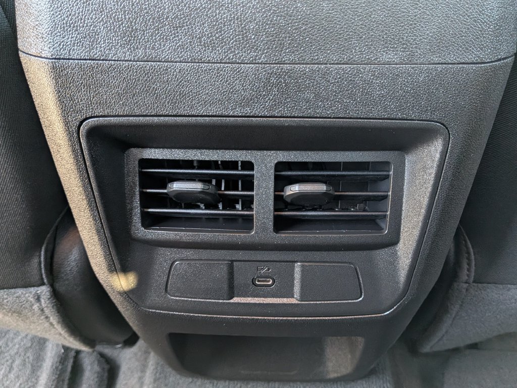 Used 2023 Chevrolet Colorado LT RWD image 15
