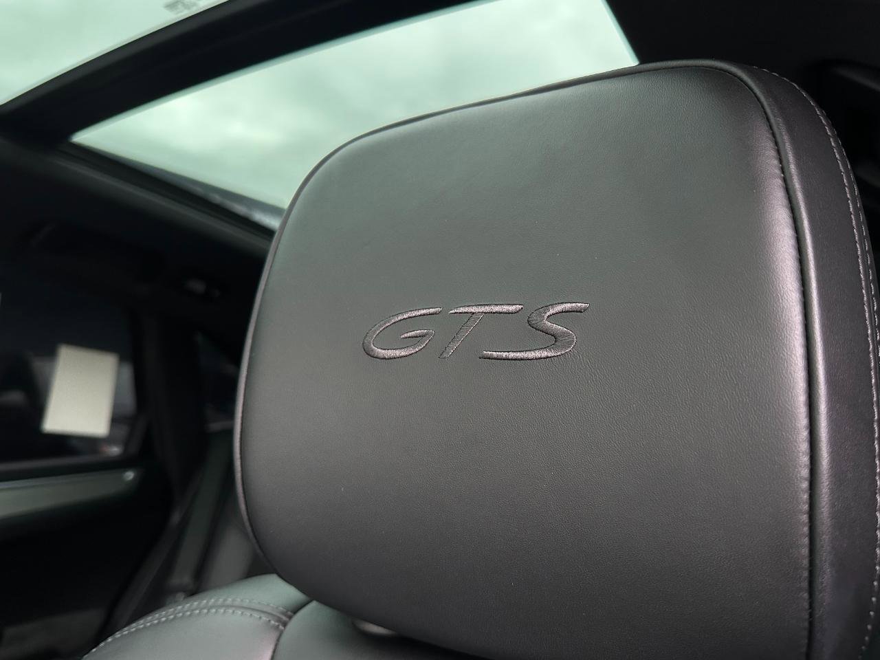 Used 2018 Porsche Macan GTS image 12