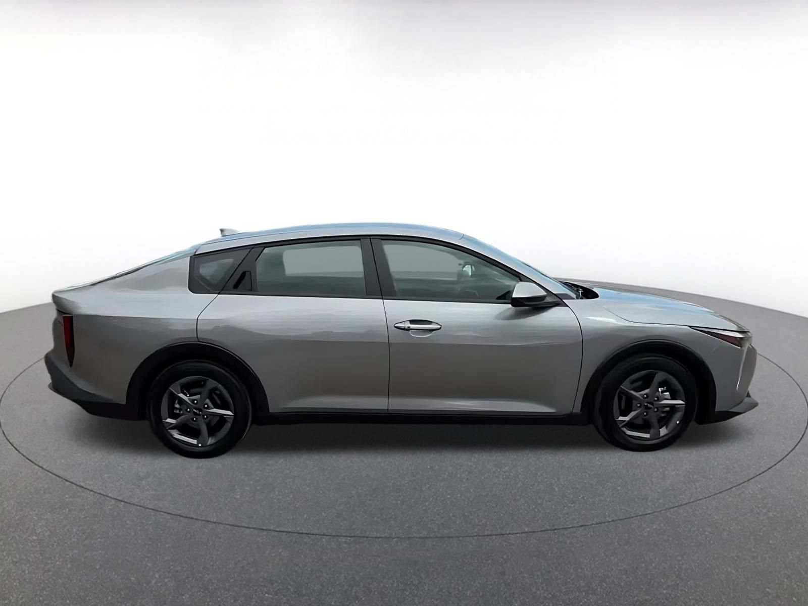 Used 2025 Kia K4 FWD image 13