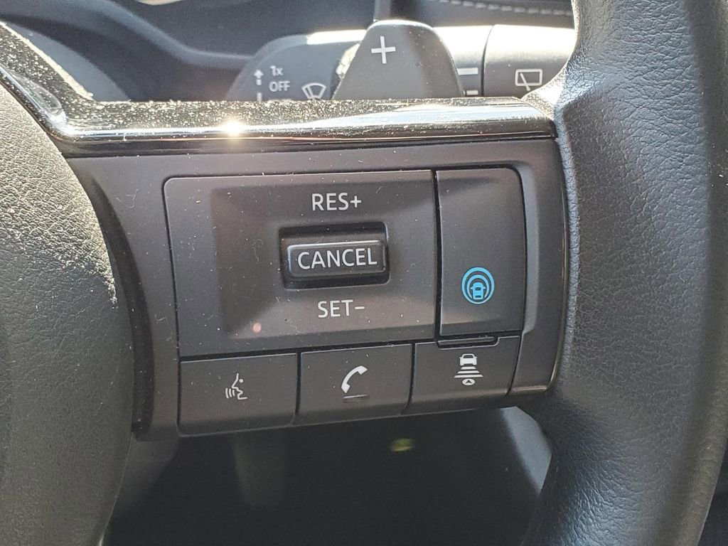 Used 2021 Nissan Rogue SV image 24