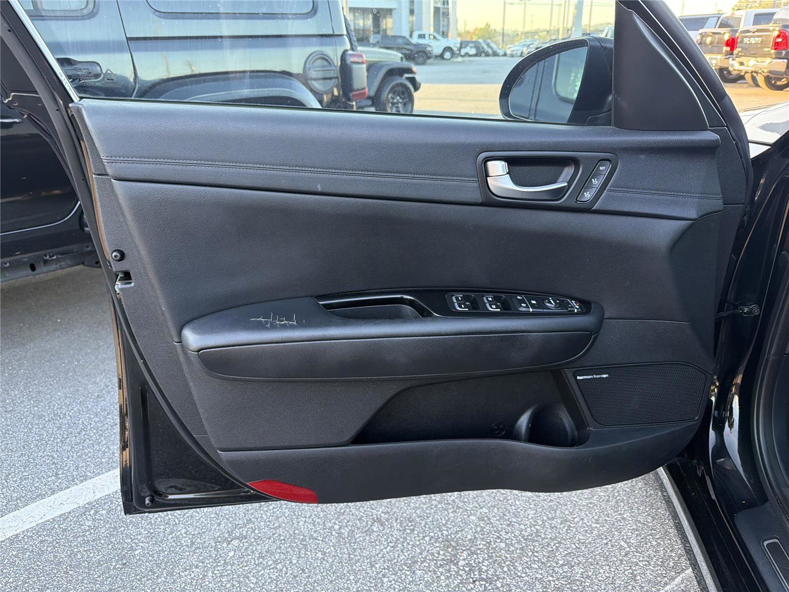 Used 2016 Kia Optima SX w/ Chrome Wheel Package image 8