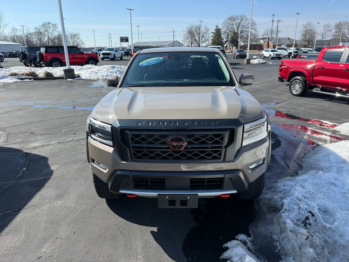 Used 2022 Nissan Frontier PRO-4X image 2