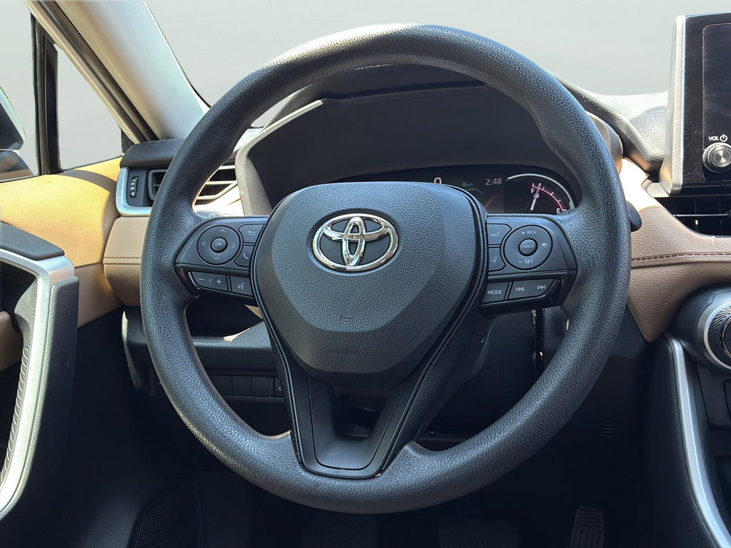 Used 2025 Toyota RAV4 XLE w/ Convenience Package FWD image 19
