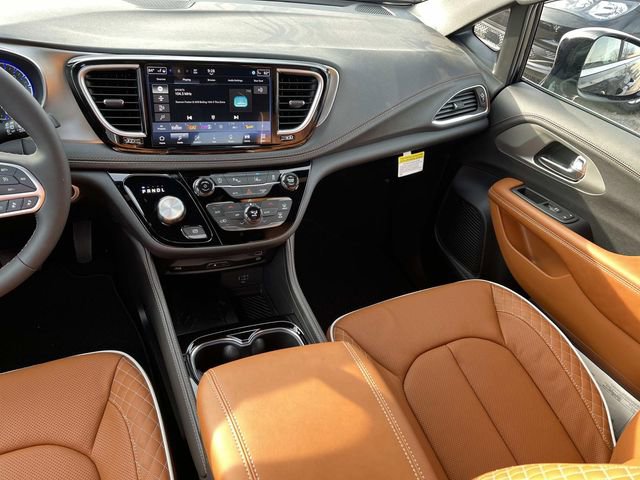 New 2026 Chrysler Pacifica Pinnacle FWD image 15