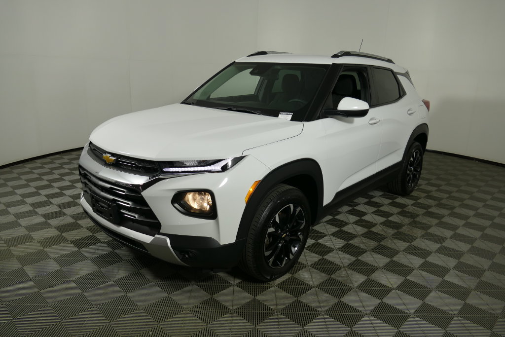Used 2023 Chevrolet TrailBlazer LT AWD/4WD image 7