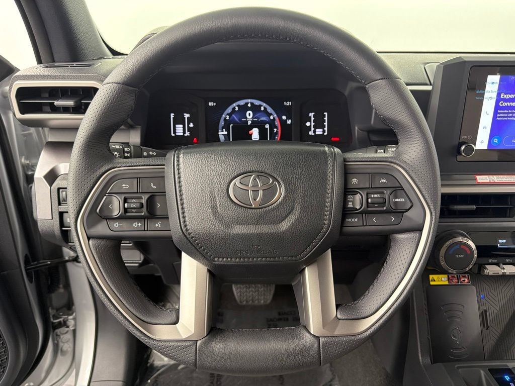 Certified 2026 Toyota 4Runner SR5 AWD/4WD image 27