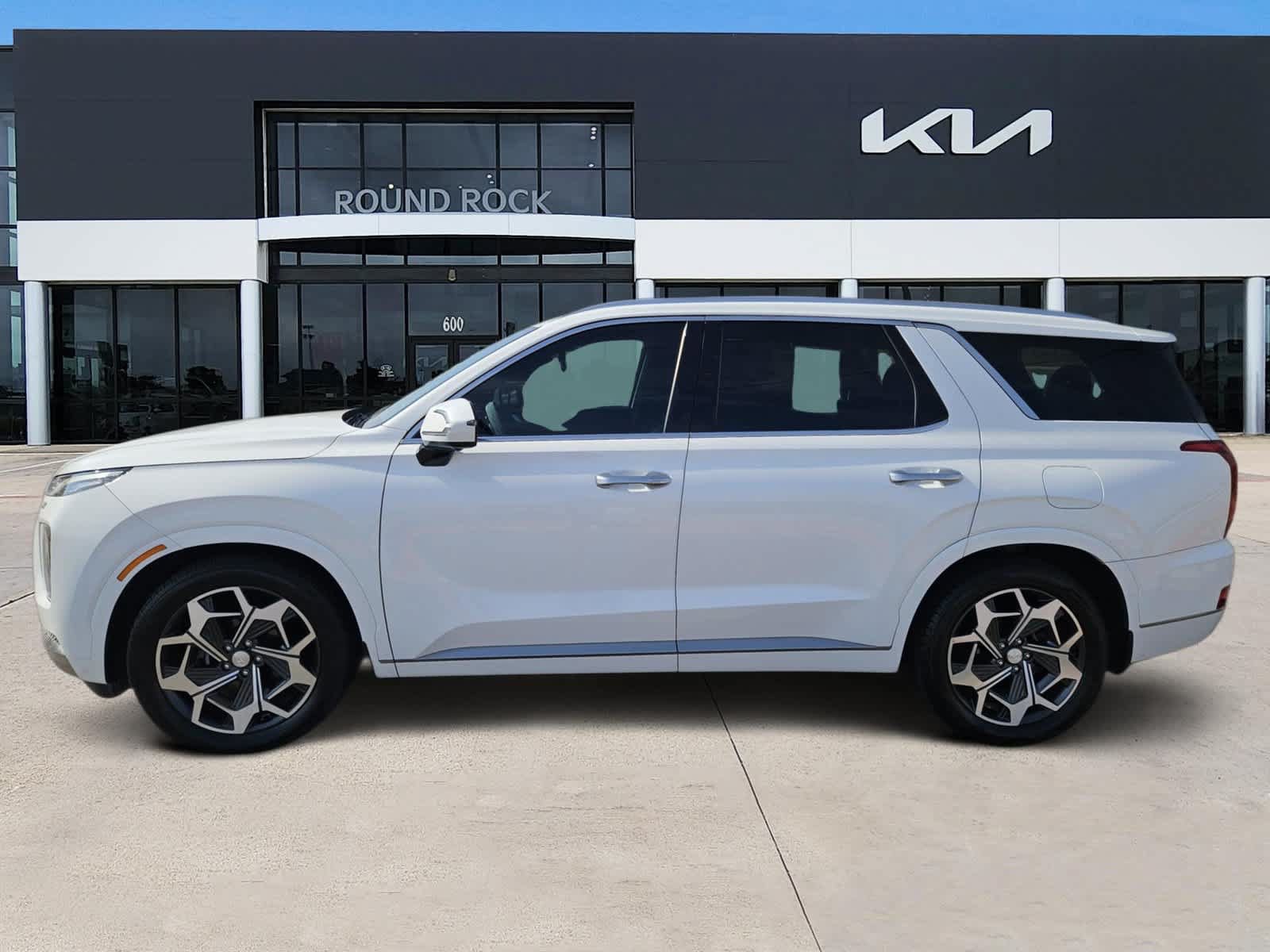Used 2022 Hyundai Palisade Calligraphy w/ Cargo Package FWD image 4