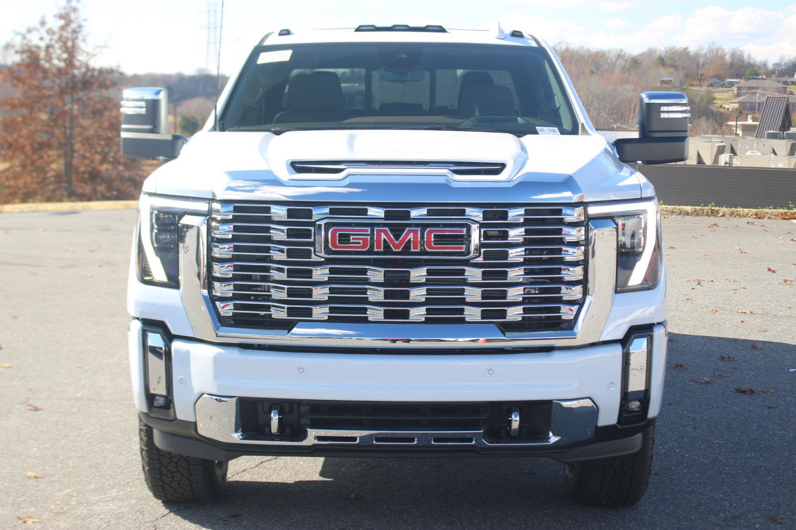 New 2026 GMC Sierra 2500 Denali w/ Denali Reserve Package image 2