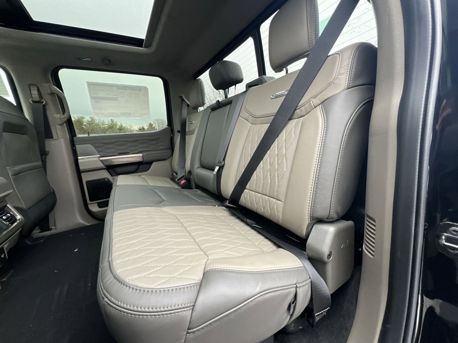 New 2026 Ford F450 Platinum w/ Platinum Plus Package image 25