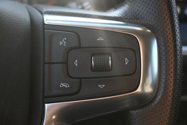 Used 2023 Chevrolet Blazer LT FWD image 36
