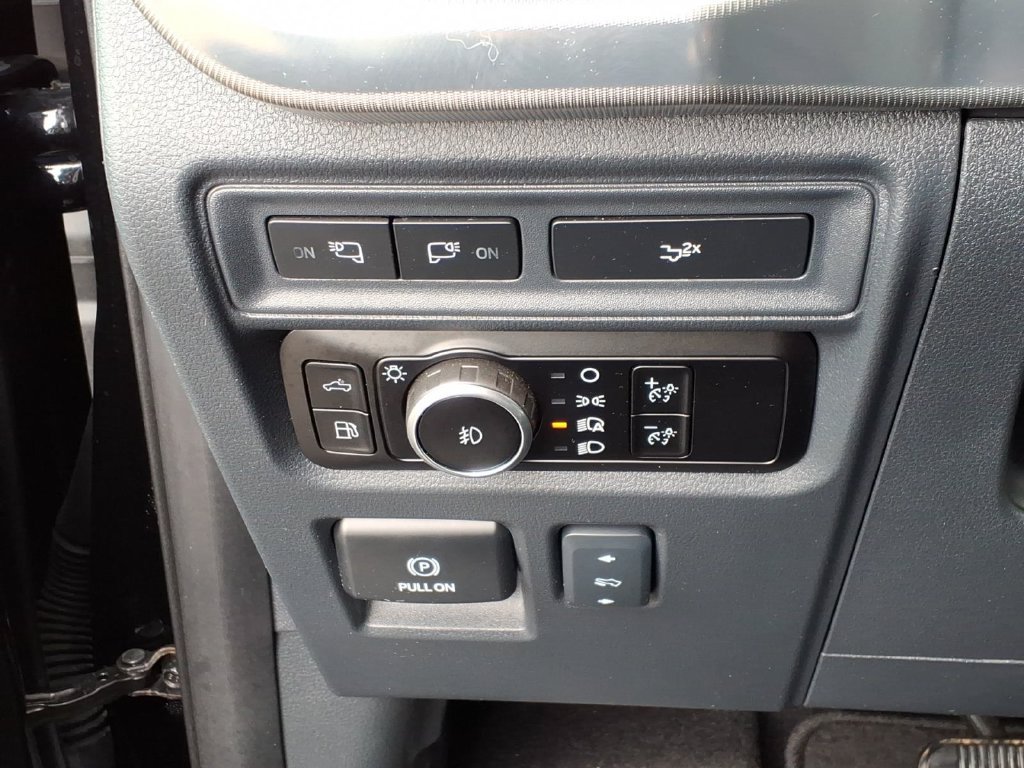 Used 2024 Ford F150 Lariat w/ Equipment Group 502A High AWD/4WD image 34