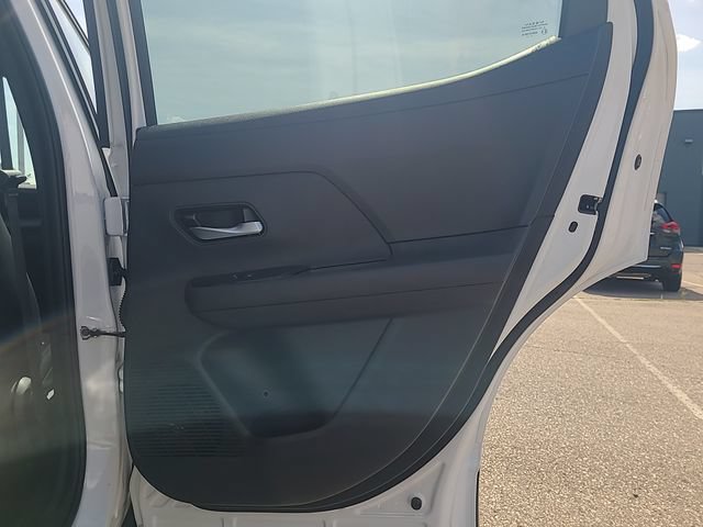 New 2026 Nissan Kicks SR w/ Cold Weather Package AWD/4WD image 26