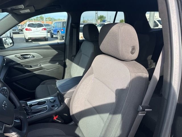 Used 2023 Chevrolet Traverse LT w/ Midnight/Sport Edition AWD/4WD image 15