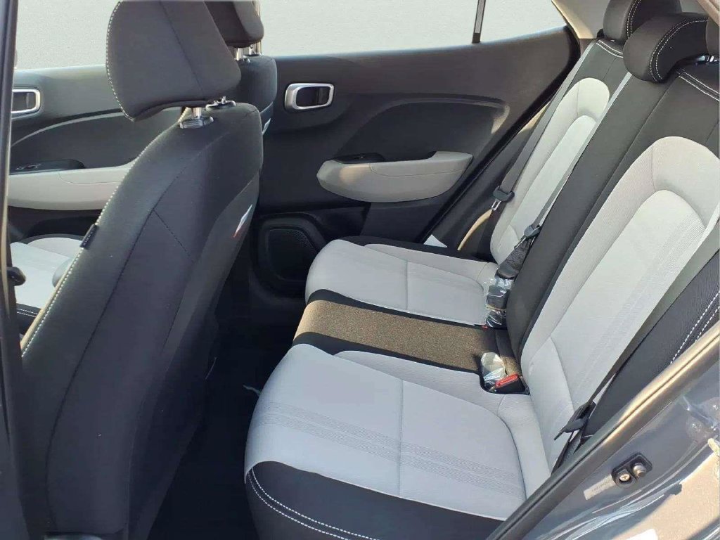 New 2026 Hyundai Venue SEL FWD image 10