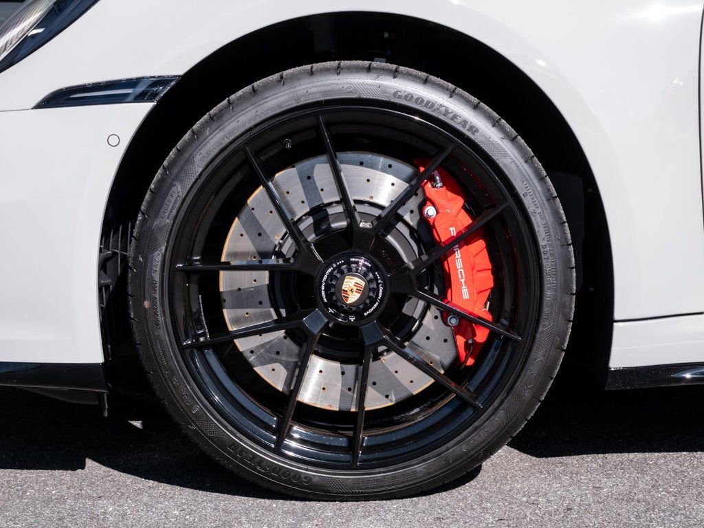 Certified 2026 Porsche 911 Targa 4 GTS image 33