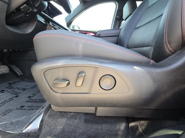 Used 2024 Chevrolet Traverse Z71 image 25