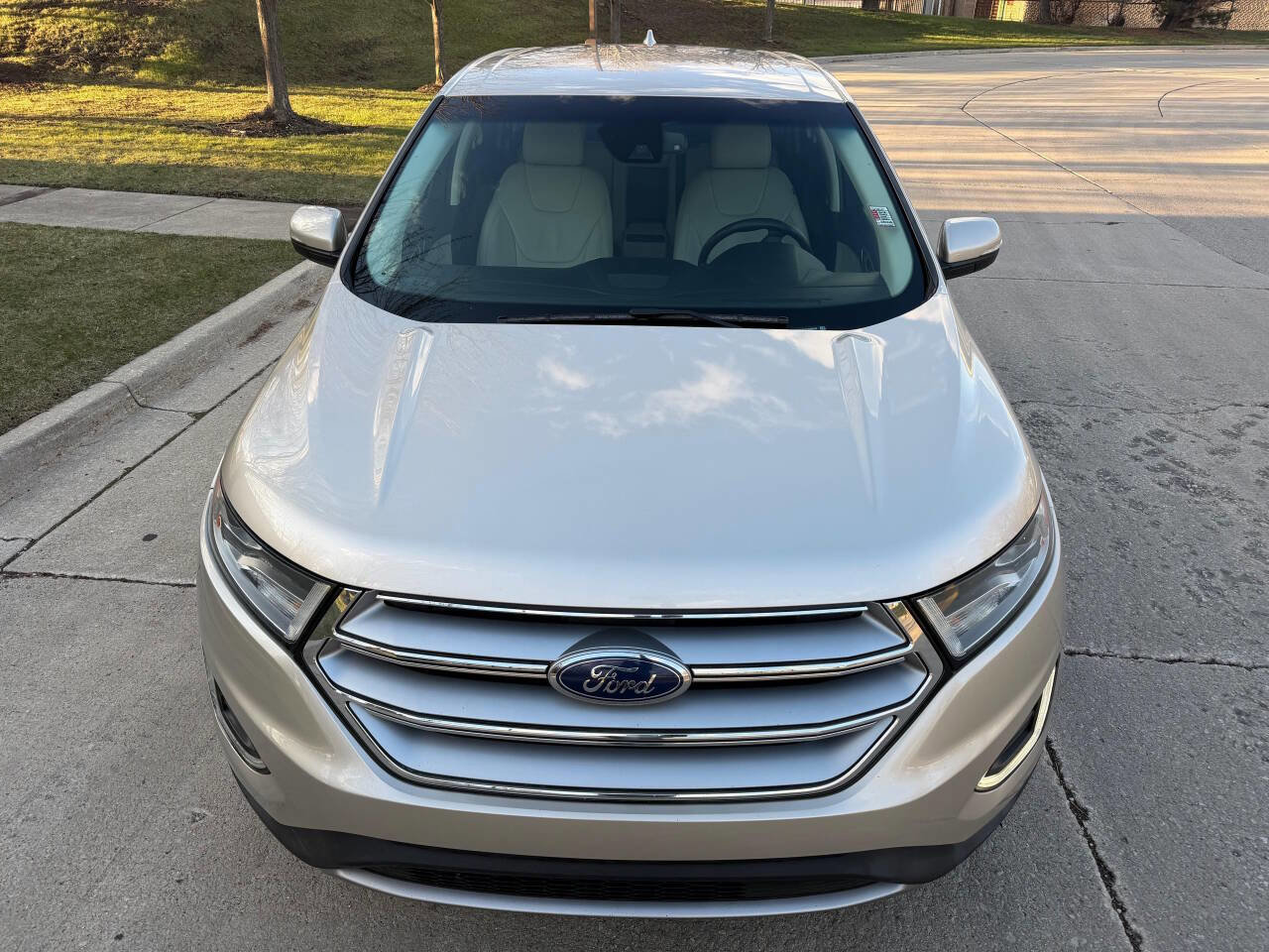 Used 2018 Ford Edge Titanium w/ Ford Safe & Smart Package image 12