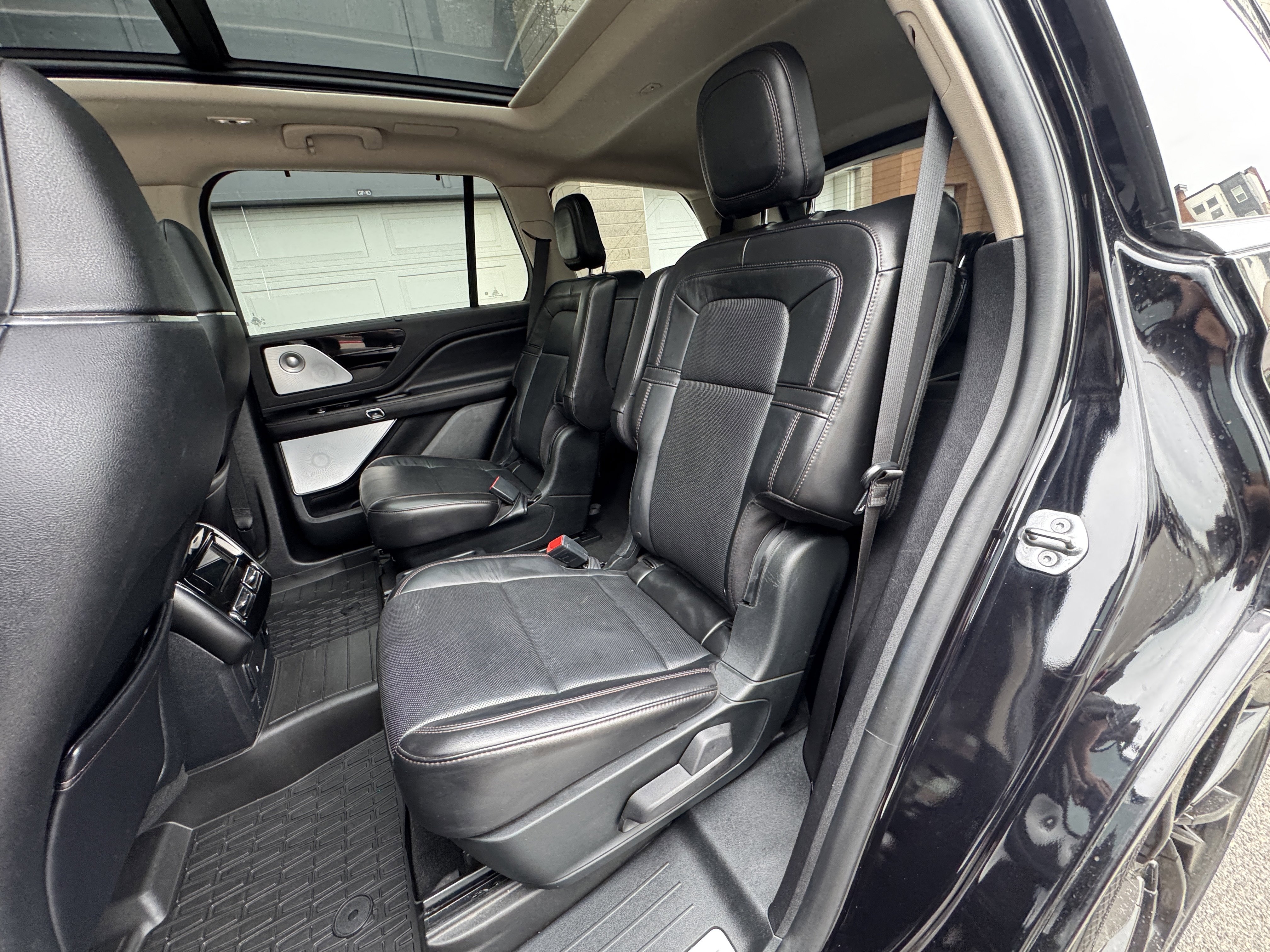 Used 2021 Lincoln Aviator Reserve w/ Equipment Group 208A AWD/4WD image 28