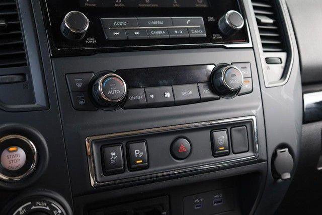 Used 2024 Nissan Titan SV w/ SV Convenience Package AWD/4WD image 13