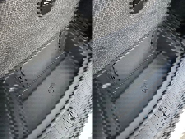 New 2025 Jeep Grand Cherokee L Limited w/ Trailer Tow Package image 23