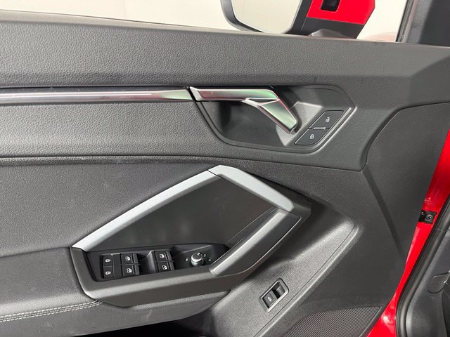 Used 2021 Audi Q3 2.0T Premium Plus w/ Premium Plus Package AWD/4WD image 13