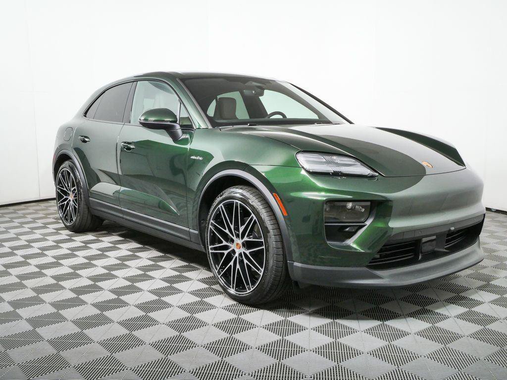 New 2026 Porsche Macan Electric RWD image 26