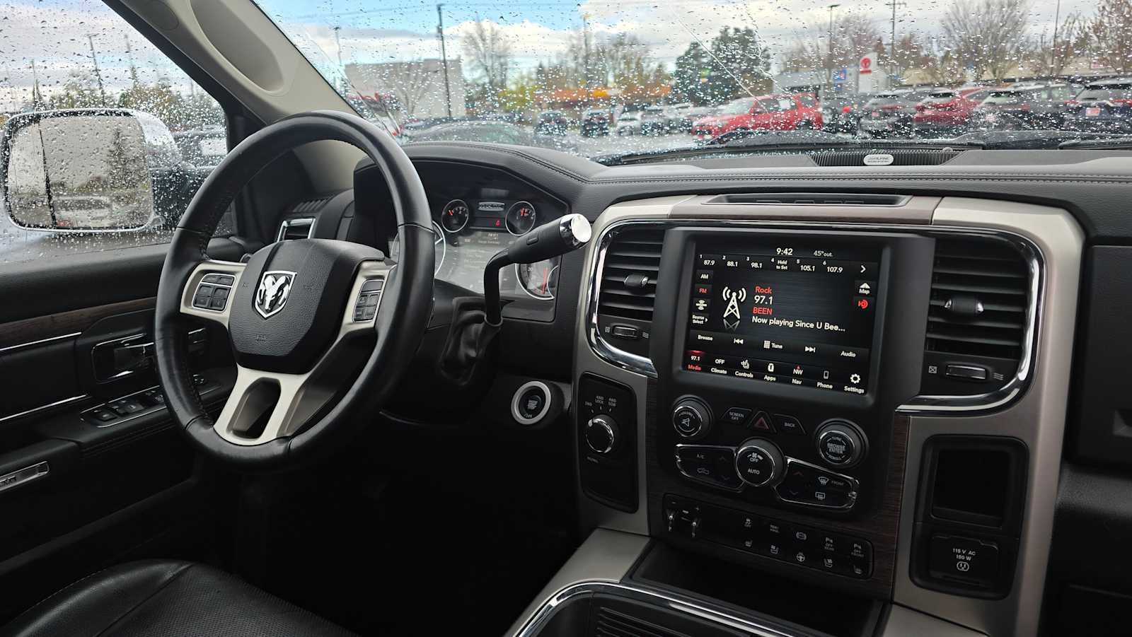 Used 2018 RAM 3500 Laramie w/ Convenience Group image 13