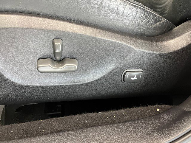 Used 2010 Subaru Forester 2.5X Limited image 13