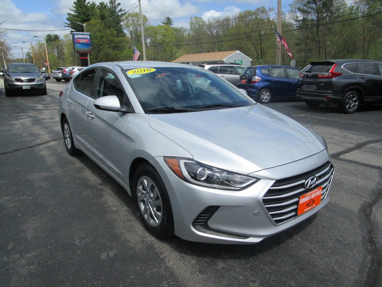 Used 2018 Hyundai Elantra SE image 3