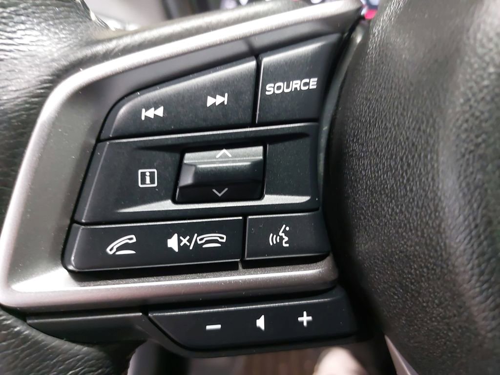 Used 2025 Subaru Outback Premium AWD/4WD image 17