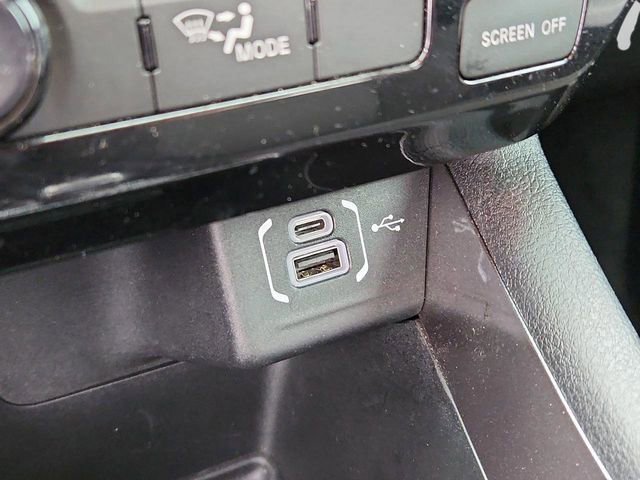 Used 2024 Jeep Compass Sport image 21