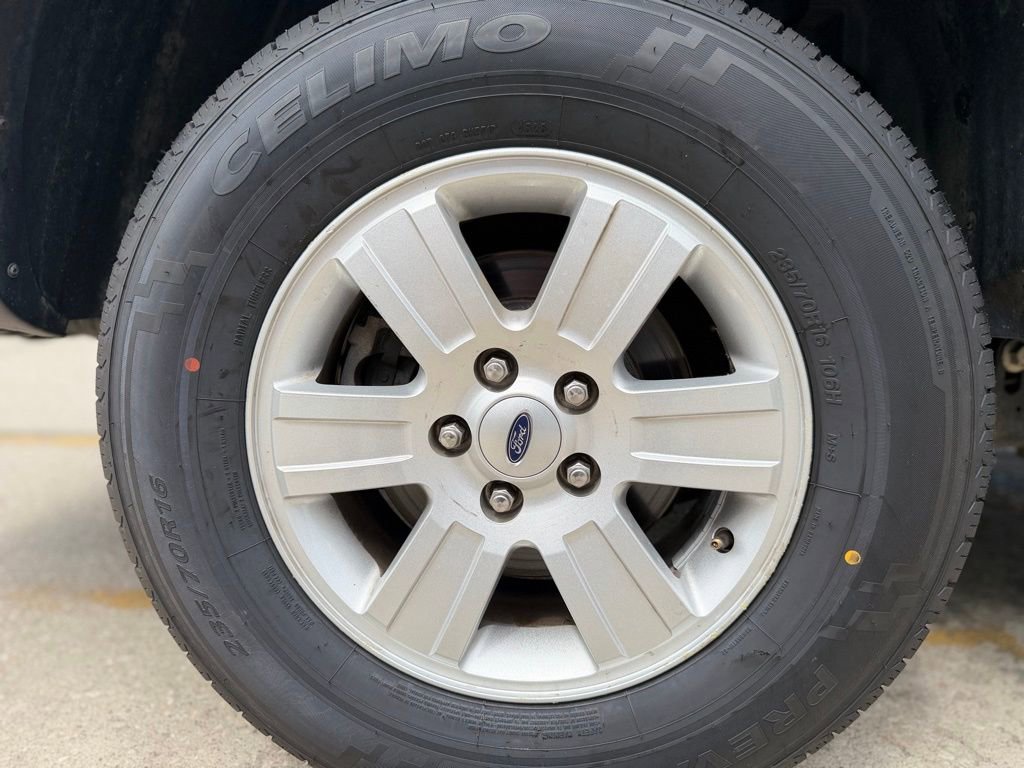 Used 2010 Ford Explorer Sport Trac XLT RWD image 12