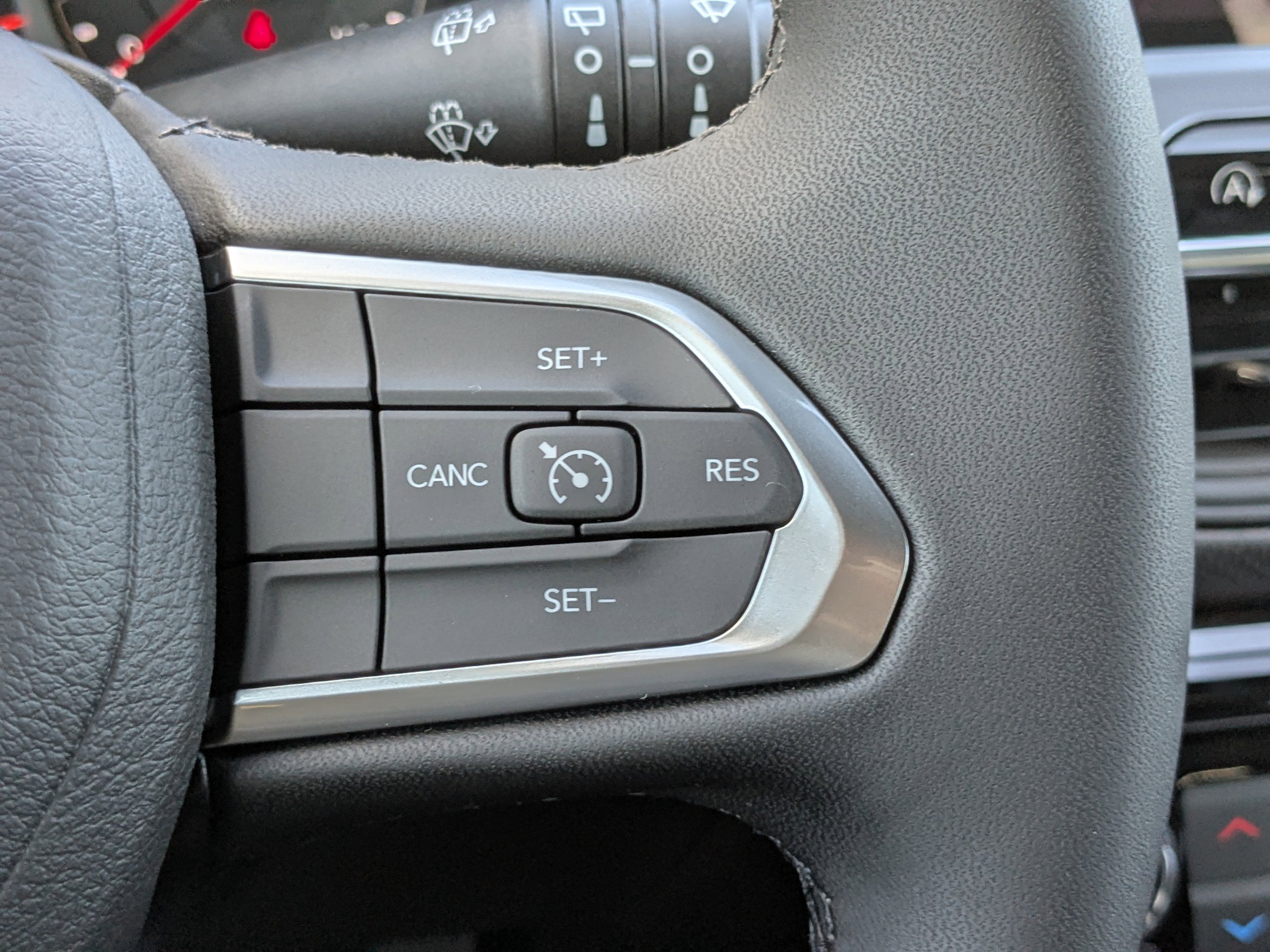 New 2026 Jeep Compass Latitude image 23