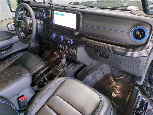 Used 2024 Jeep Wrangler High Altitude AWD/4WD image 22