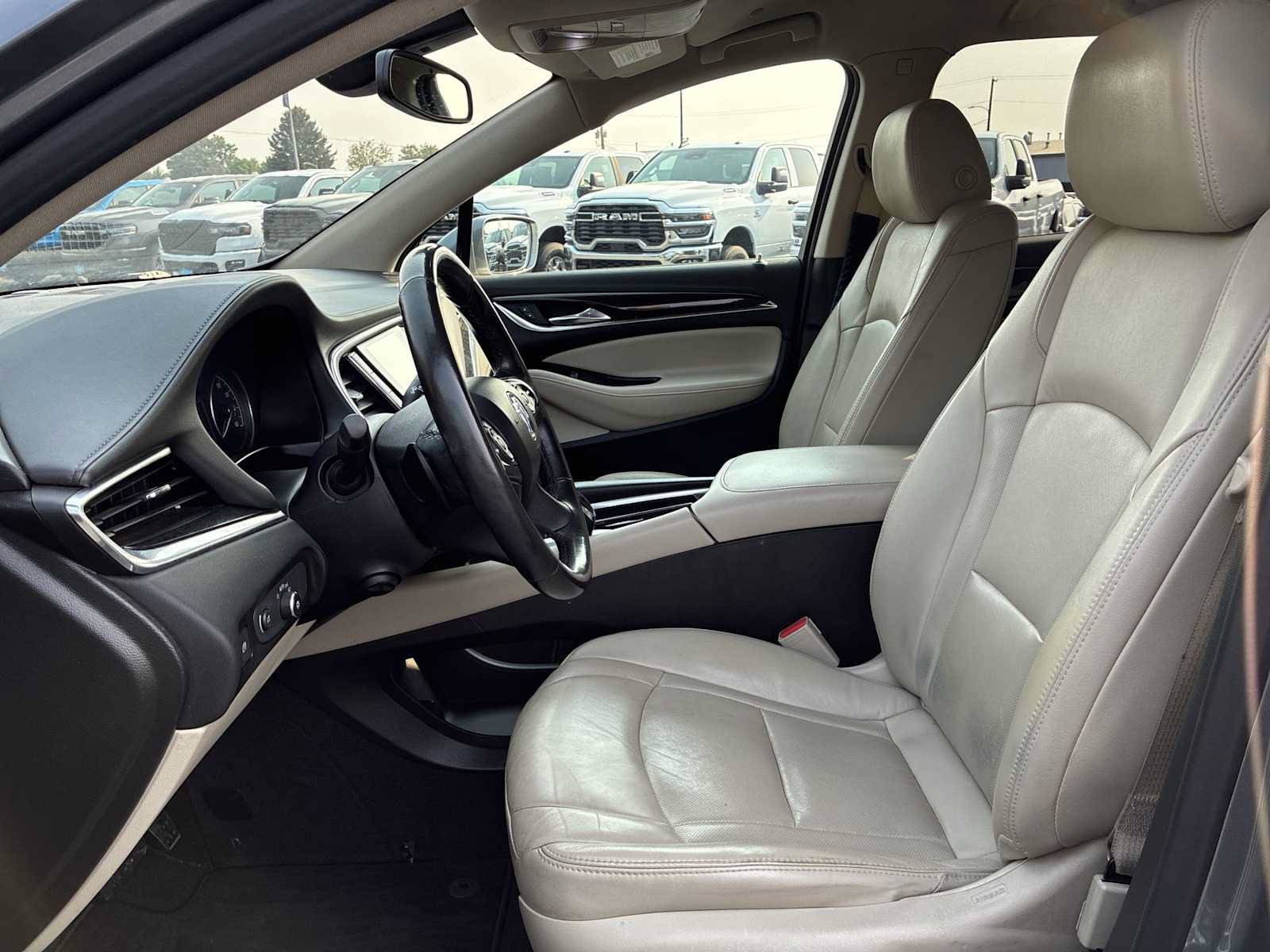 Used 2019 Buick Enclave Premium AWD/4WD image 13