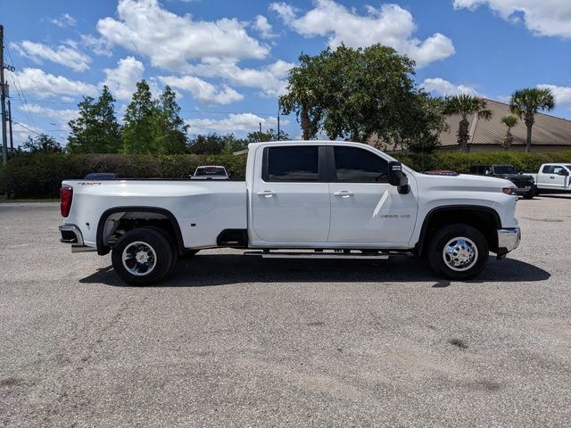 Used 2024 Chevrolet Silverado 3500 LT AWD/4WD image 3