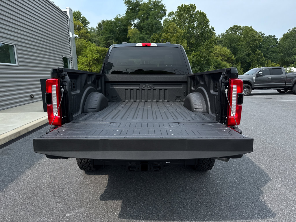 New 2026 Ford F250 XLT w/ XLT Premium Package AWD/4WD image 7