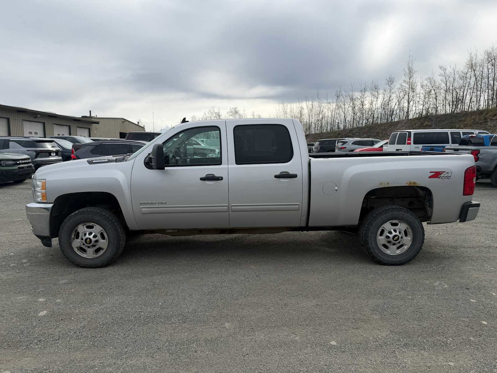 Used 2011 Chevrolet Silverado 2500 LT w/ Interior Plus Package AWD/4WD image 2